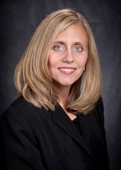 headshot of Dr. Laura Choate